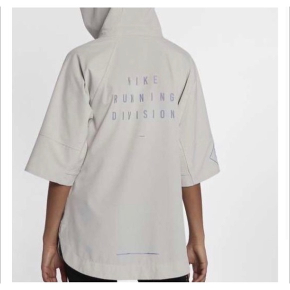 short nike run division